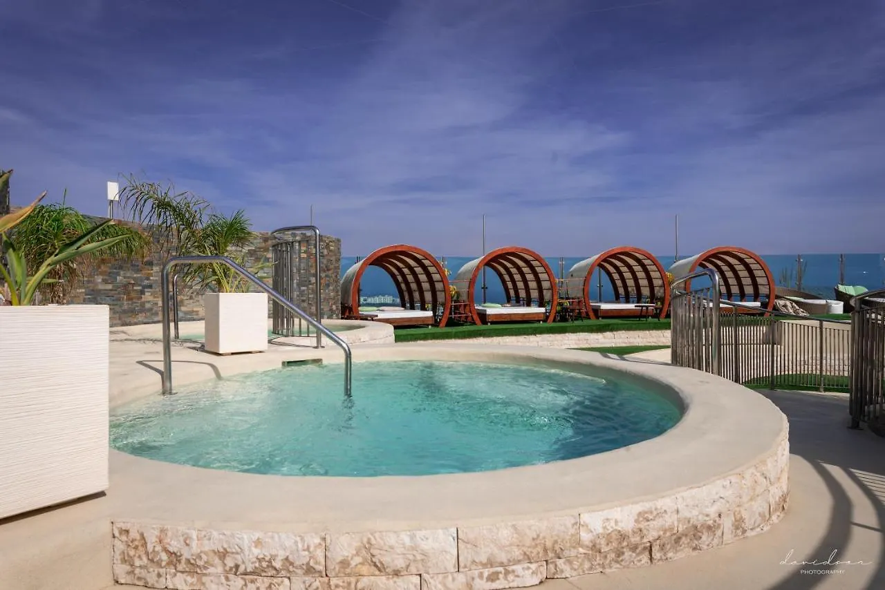 Luxury 1 Bedroom Studio Ocean Spa Plaza Gibraltar Gibraltar