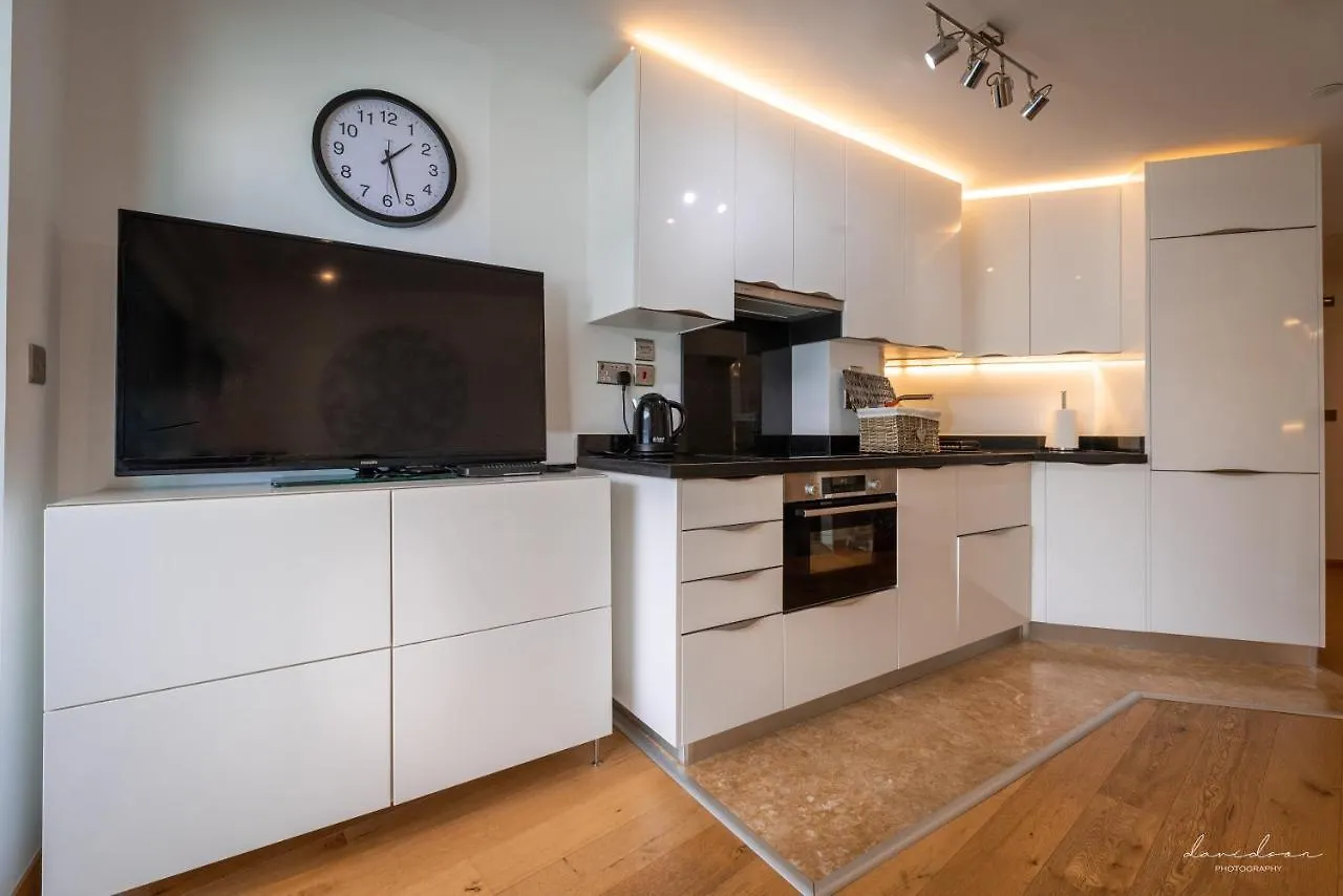 Apartment Luxury 1 Bedroom Studio Ocean Spa Plaza Gibraltar Gibraltar